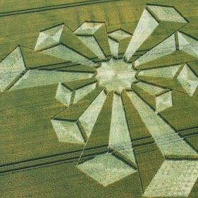 Kia Seen OnCool crop 'art' circles from around the world www.coolpicturegallery.us