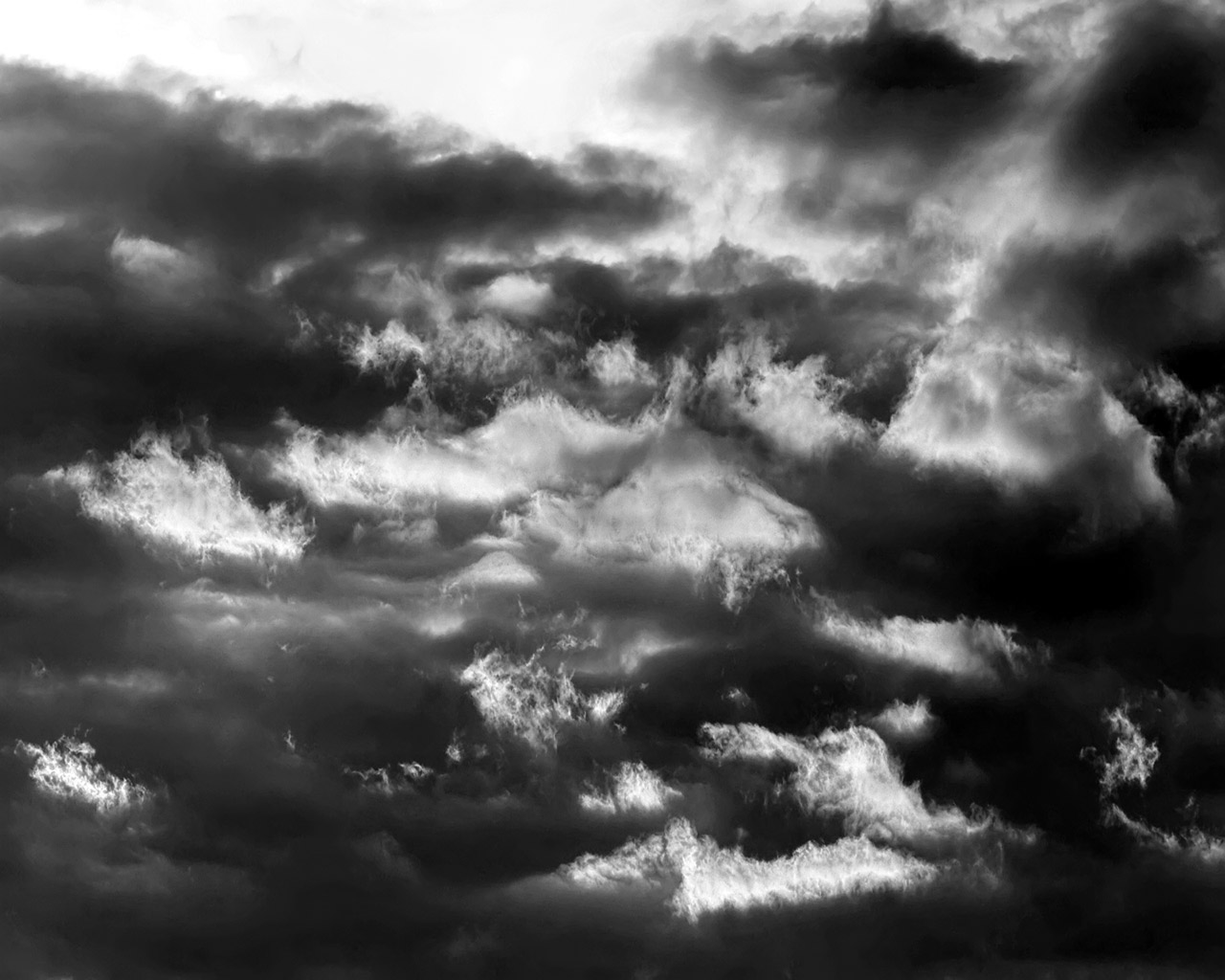 [sea-storm-clouds.jpg]