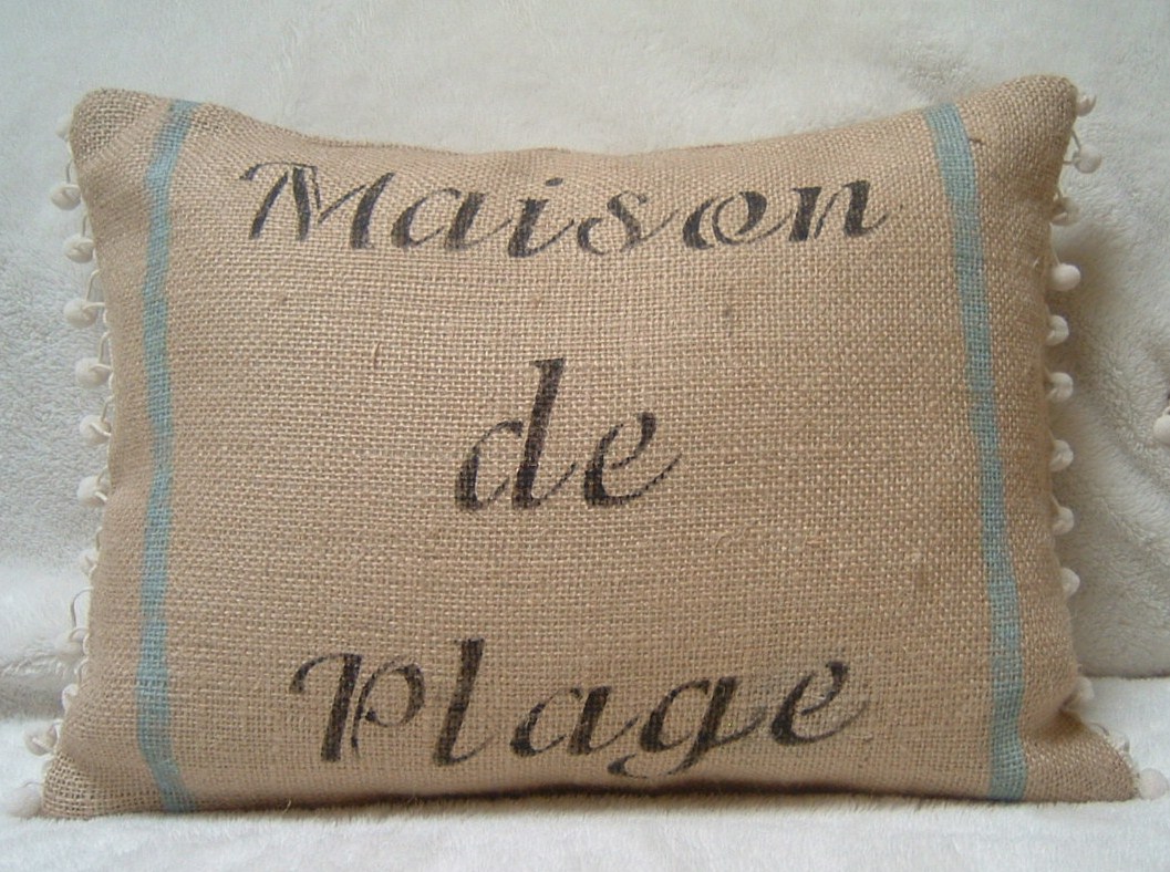 [new+pillow+pics+012.JPG]