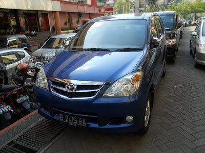 Rental Mobil Azzam Cabang Cibubur Jakarta