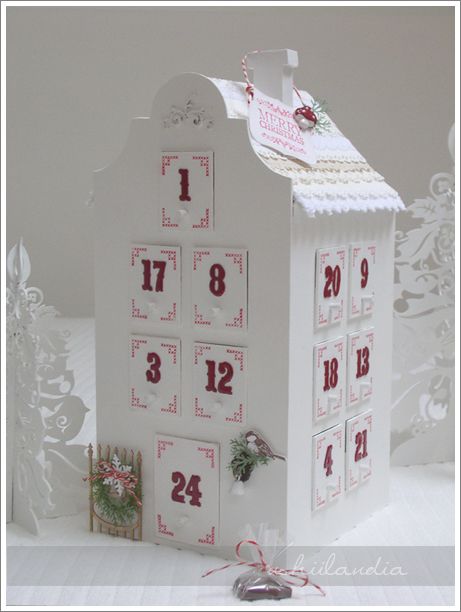 domek - kalendarz adwentowy z szufladkami (wzór własny)