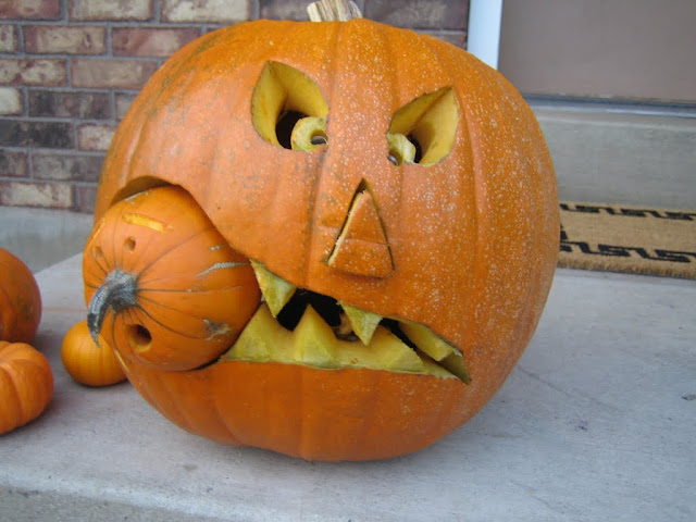 Cool Halloween Pumpkin Seen On www.coolpicturegallery.us