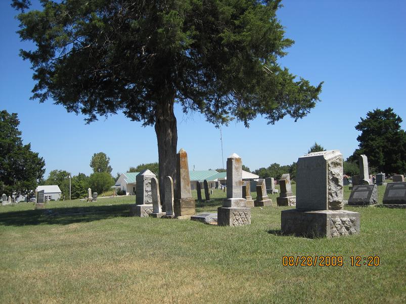 ON THE ROAD WITH US Caching in Nevada, MO 8/28/2010