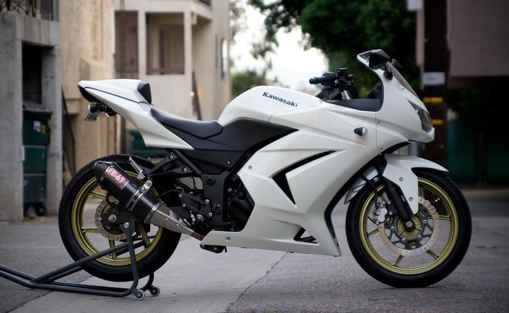 White Ninja Motorcycle