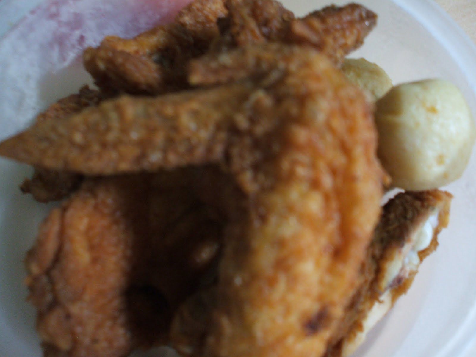 Clothes and food by Kuching gal: Famous Wayang Street fried chicken ...