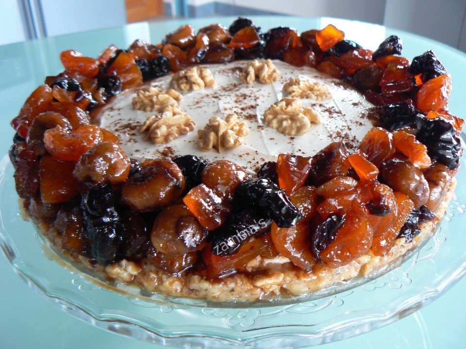 Kitchen Stories Dried Fruit Dessert with Greek Yogurt