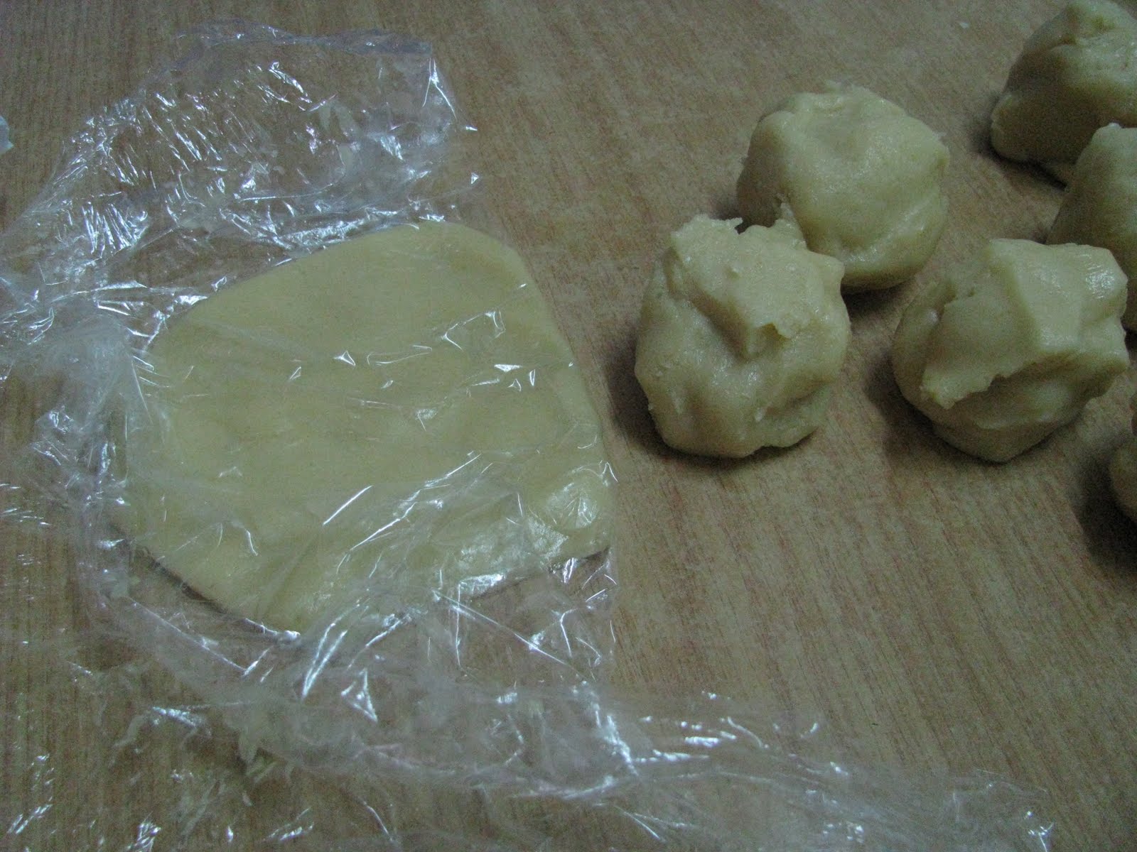 Japanese Melon Pan With Creamy Chocolate Filling