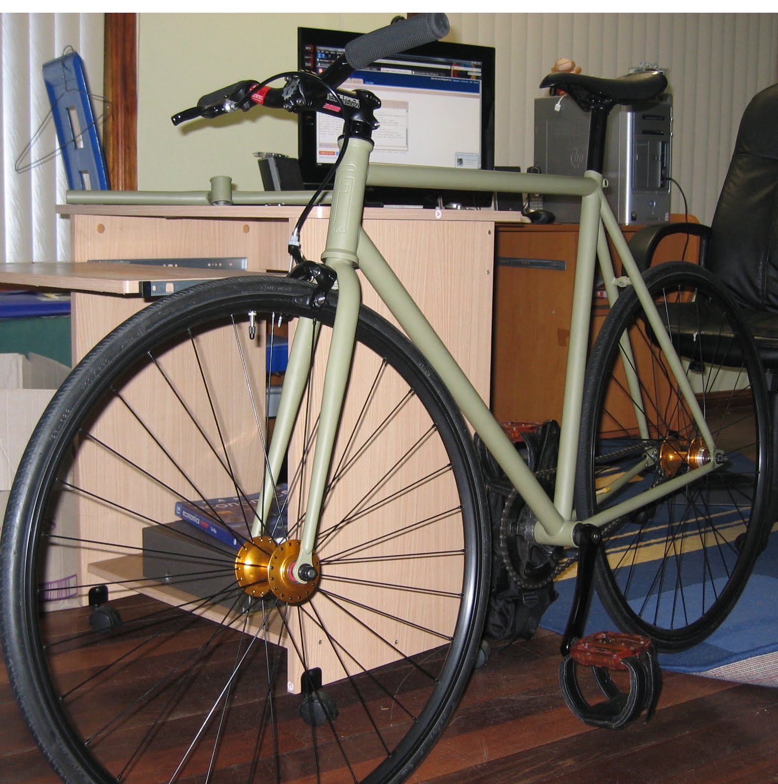 francis stuart cycles bicycle computer
