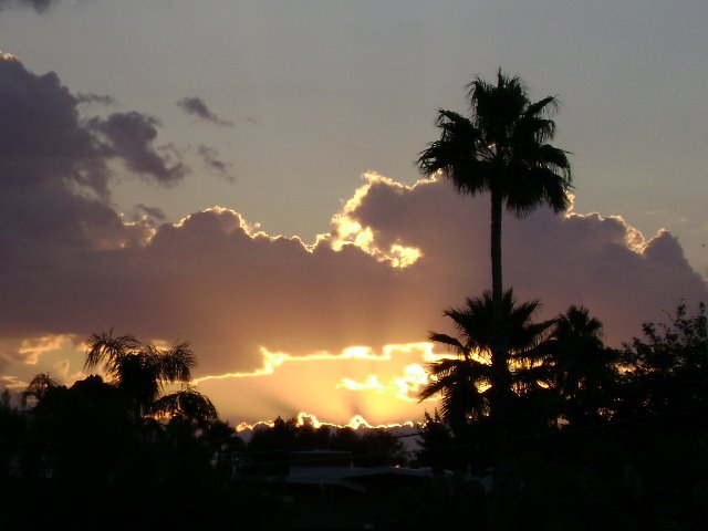 [Sunset09282008.JPG]