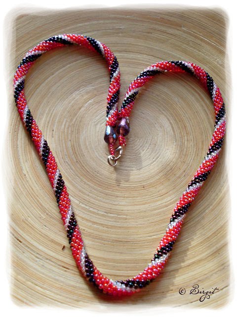 [Perlenkette+07.jpg]