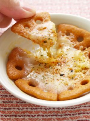 [080817-CheezaMiniPizza.jpg]