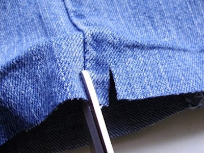 Hump Jumper for Hemming Jeans, Drapes or any Bulky Material ~ getting up  over the seam Hump 