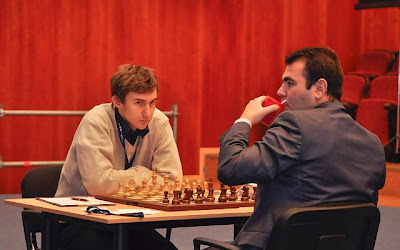 Sergey Karjakin (2723) 1-0 Shakhriyar Mamedyarov (2719)