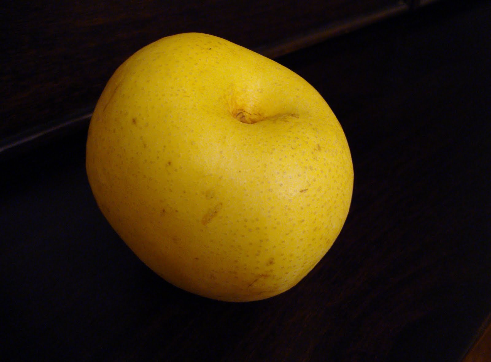 pear shaped apple