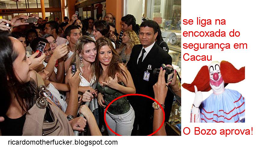 Encoxada no busao with subtitles | Amara