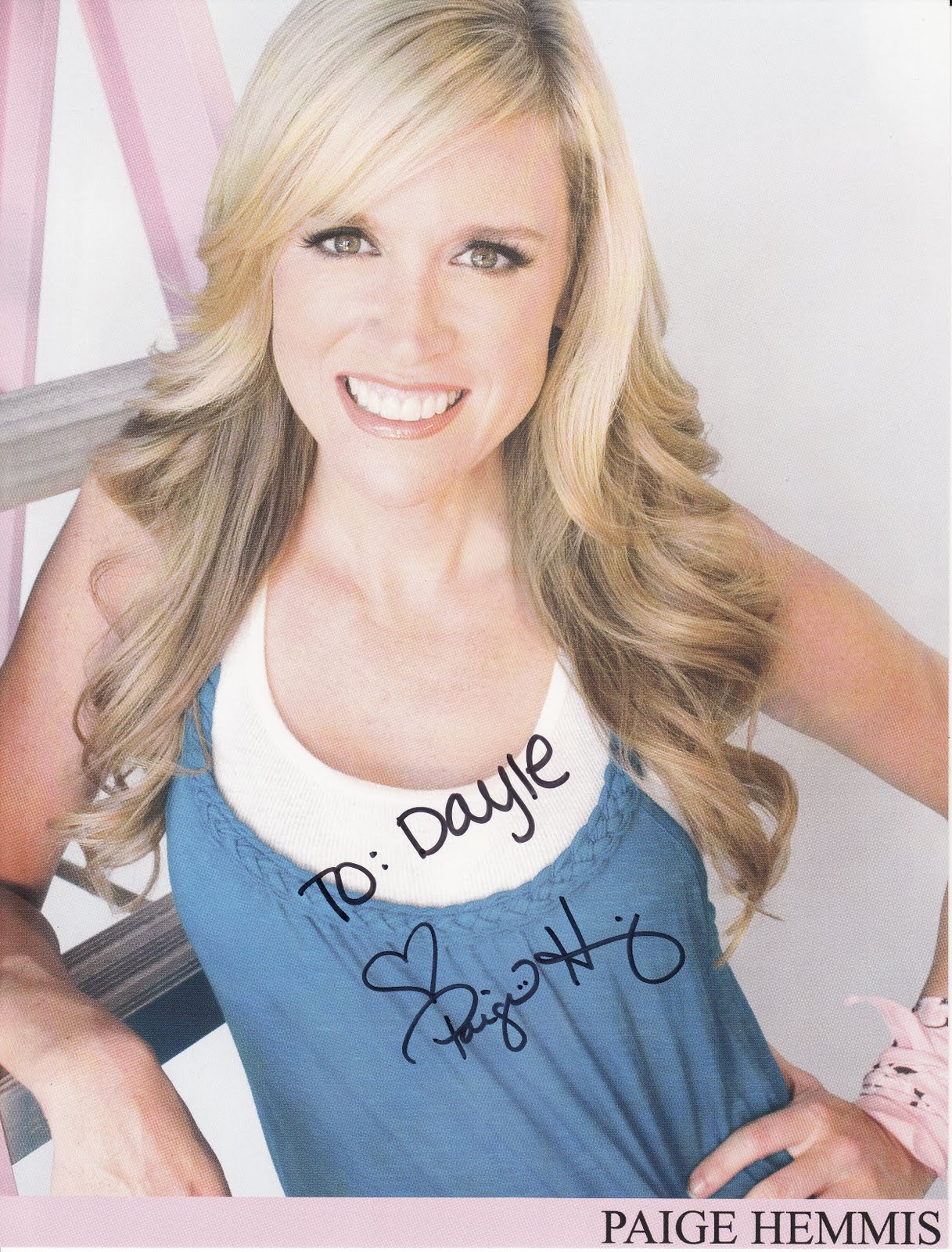 Kiwiautogal&rsquo;s Autographs: Paige Hemmis