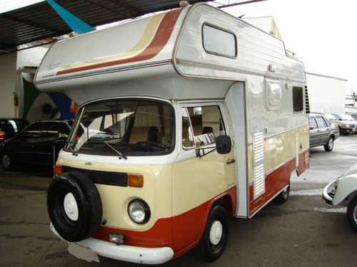 PLANETA KOMBI: KOMBI SAFARI