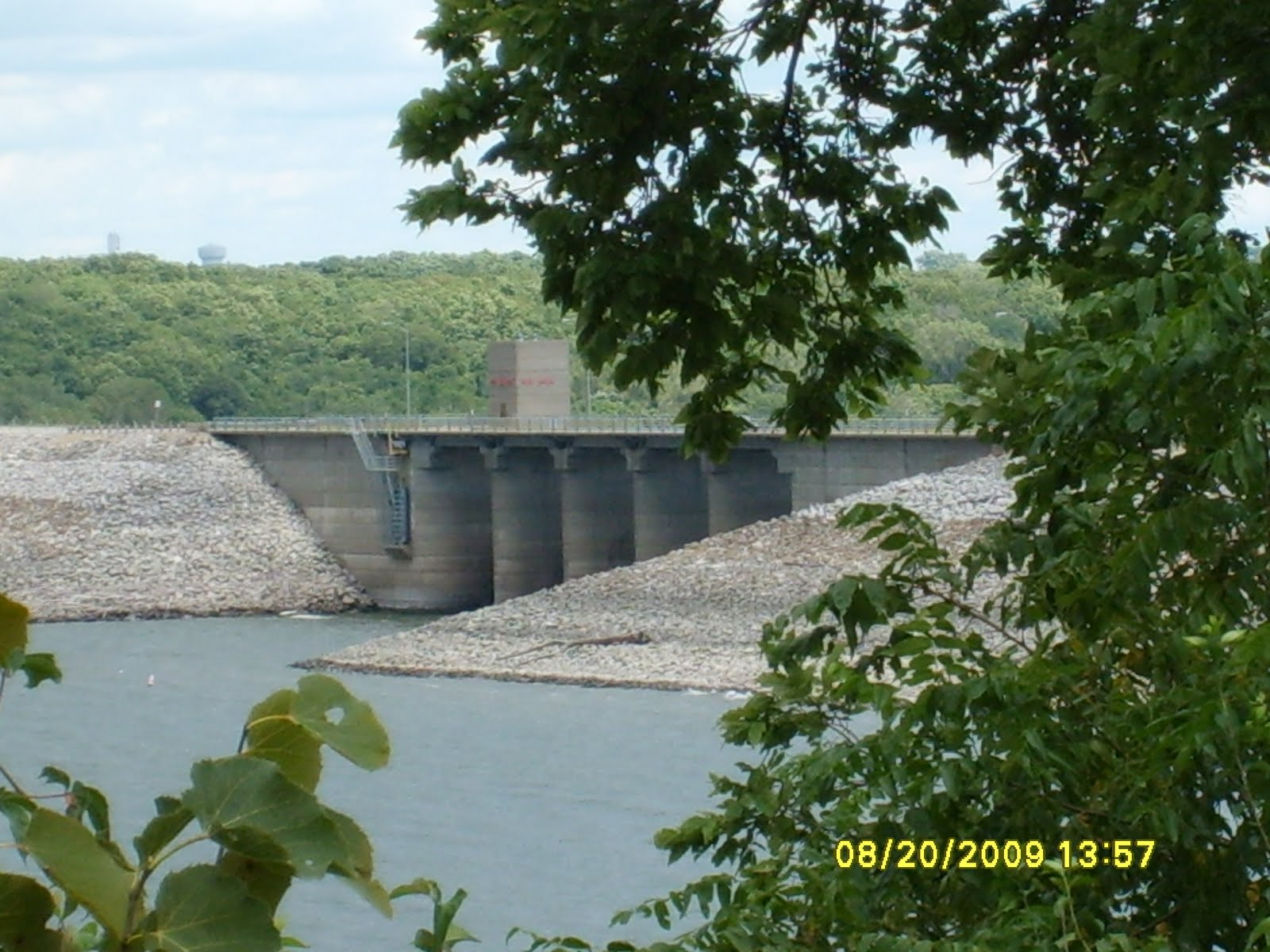 [SD532727.JPG]