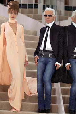 Kark Lagerfeld : Dosje Stili ~ Albania Fashion Bloggers
