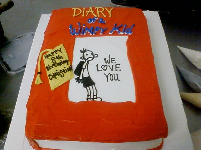 Book_Wimpy_Kid_Birthday_Cake810