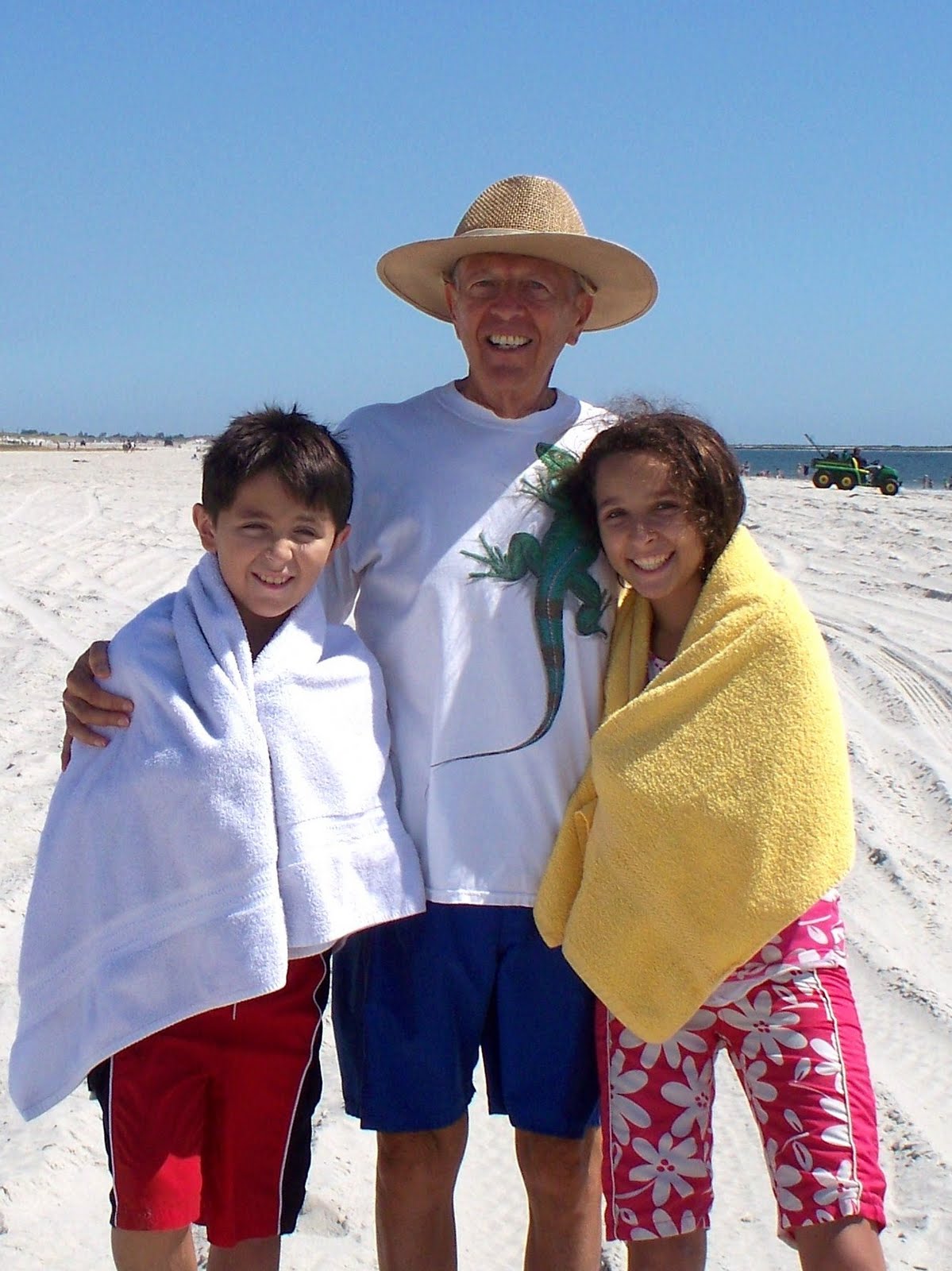 [LidoBeach2009+060.JPG]