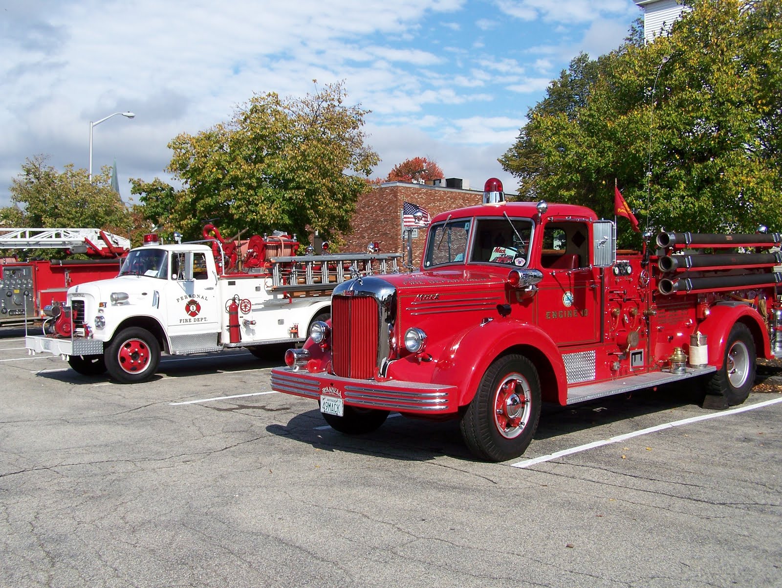 East Candia Volunteer Fire Department Engine 1