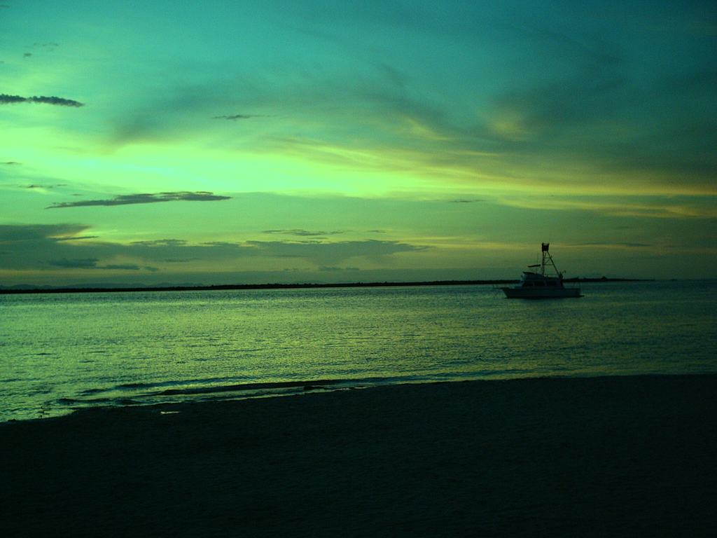 o muro e outras páginas: MAR VERDE [FUNDO]