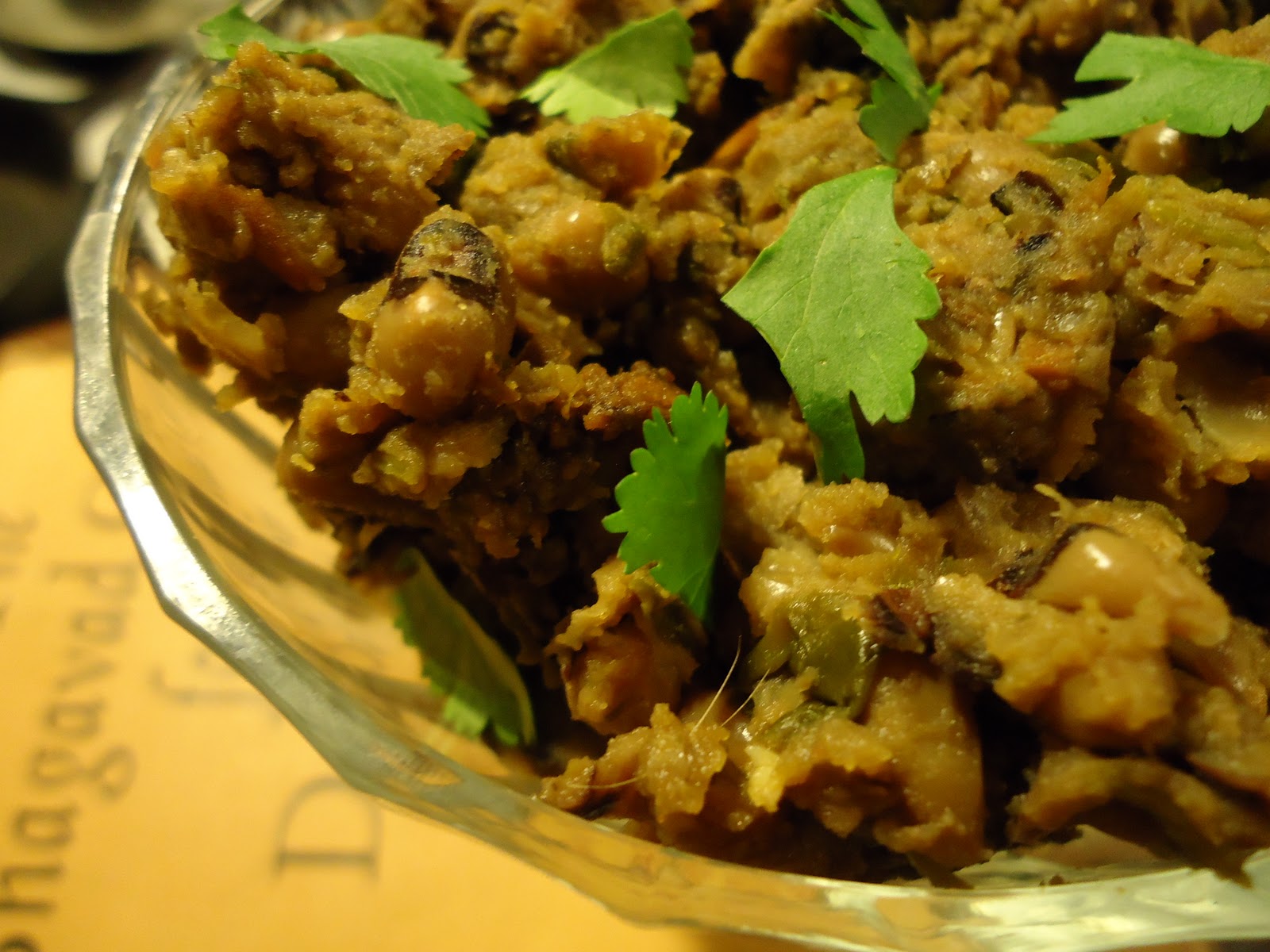 Get Skinny, Go Vegan. Vegan Black Eyed Peas infused with Cilantro from