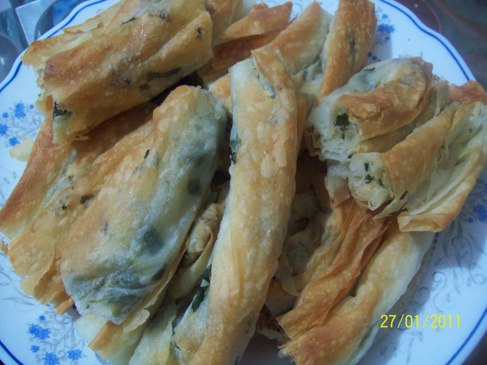 AFRA NUR�CA ISPANAKLI PIRASALI BÖREK