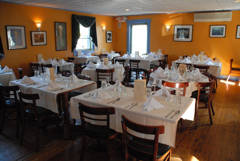 Hamilton Lauraville Main Street News Chameleon Cafe in Lauraville