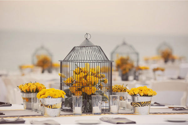 I love love love the look of birdcage as wedding decor