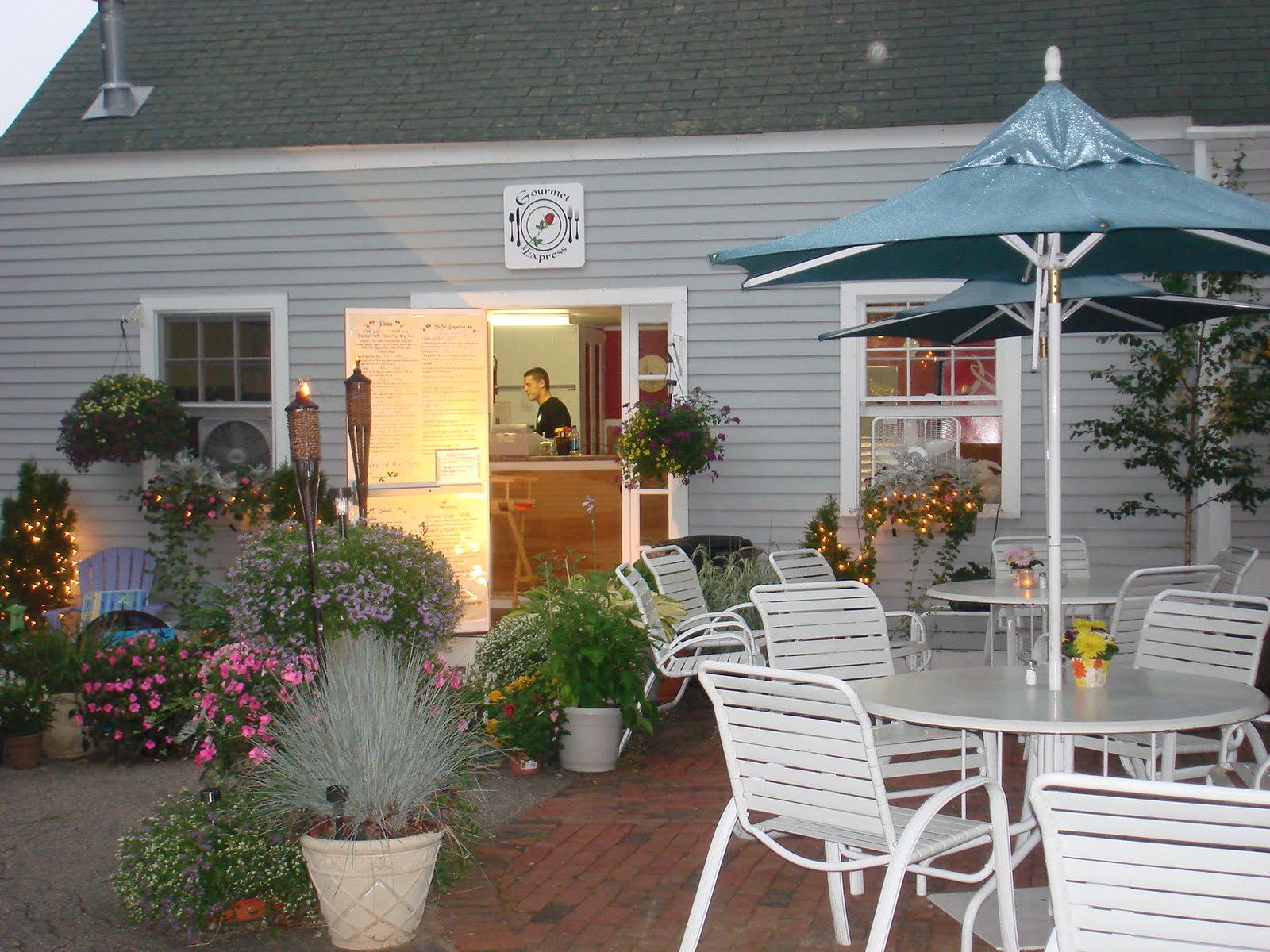Ogunquit Beach Inn, & other adventures.... Gourment Express of Ogunquit