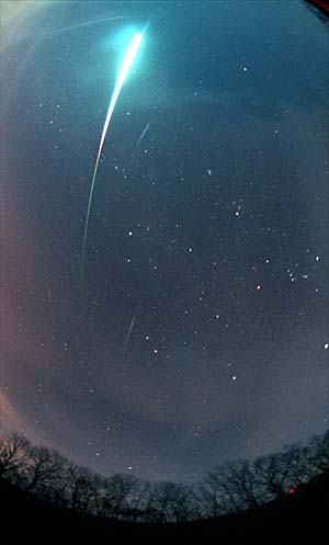 The Leonid Meteor Shower will Peak this Weekend - Shooting Stars from Comet Tempel-Tuttle Leonid+meteor+shower