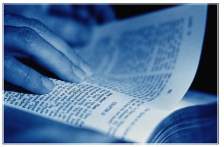 [reading-bible-blue.jpg]