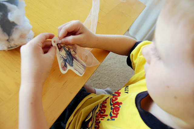 Tutorial for an Ascension Day craft + ideas for celebrating the Ascension of Jesus with KIDS!