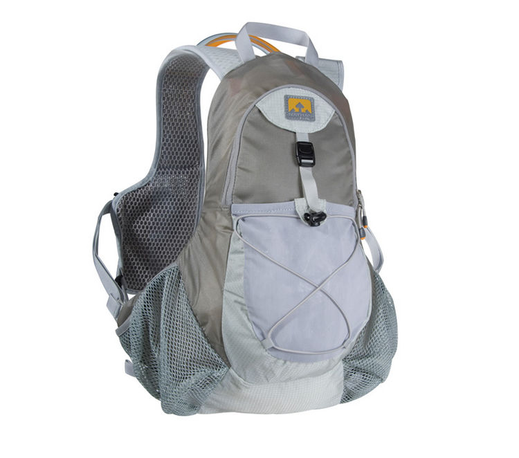 Run Junkie RJ Review Nathan Synergy Hydration Pack