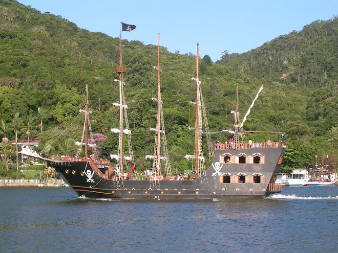 BARCO PIRATA