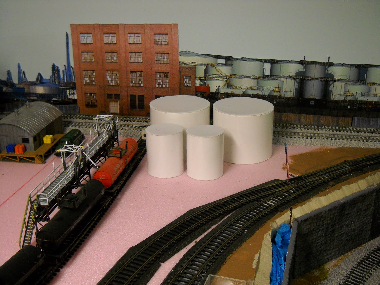 How to make HO scale backdrops