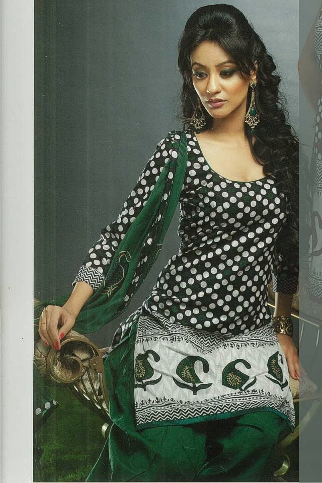 Desi Girls Fashion, Entertainment, Gossips: Desi Girls In Beautiful