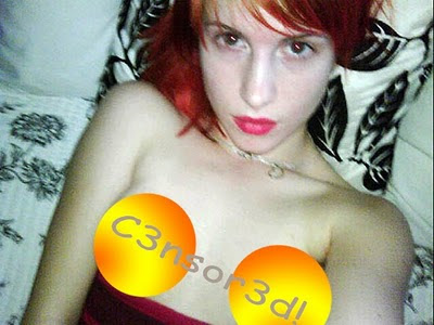 Hayley Williams topless pic (censored)