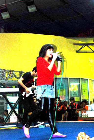 Lady Rocker dari Indonesia, Chikta Fawzi & The Diary Band