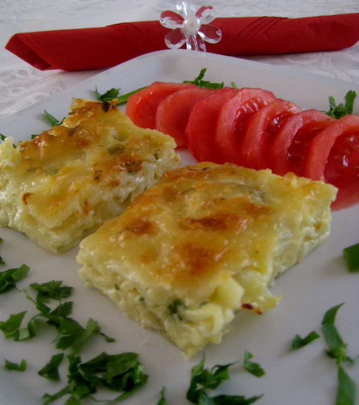 En İyi Yemek Tarifleri SitesiYemek Vakti MAKARNALI BÖREK(Baklava
