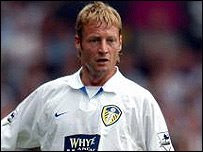 _39615945_batty203.jpg