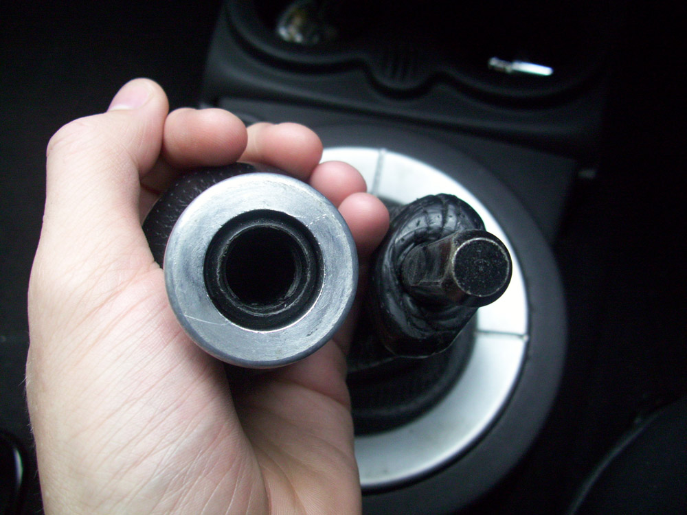 How to Remove MG ZR / Rover 25 Gear Knob