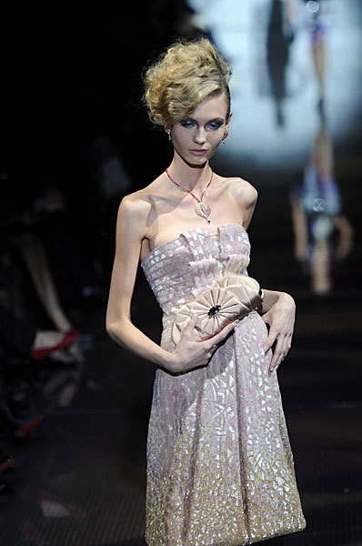 [armani_prive_spring2008f.jpg]