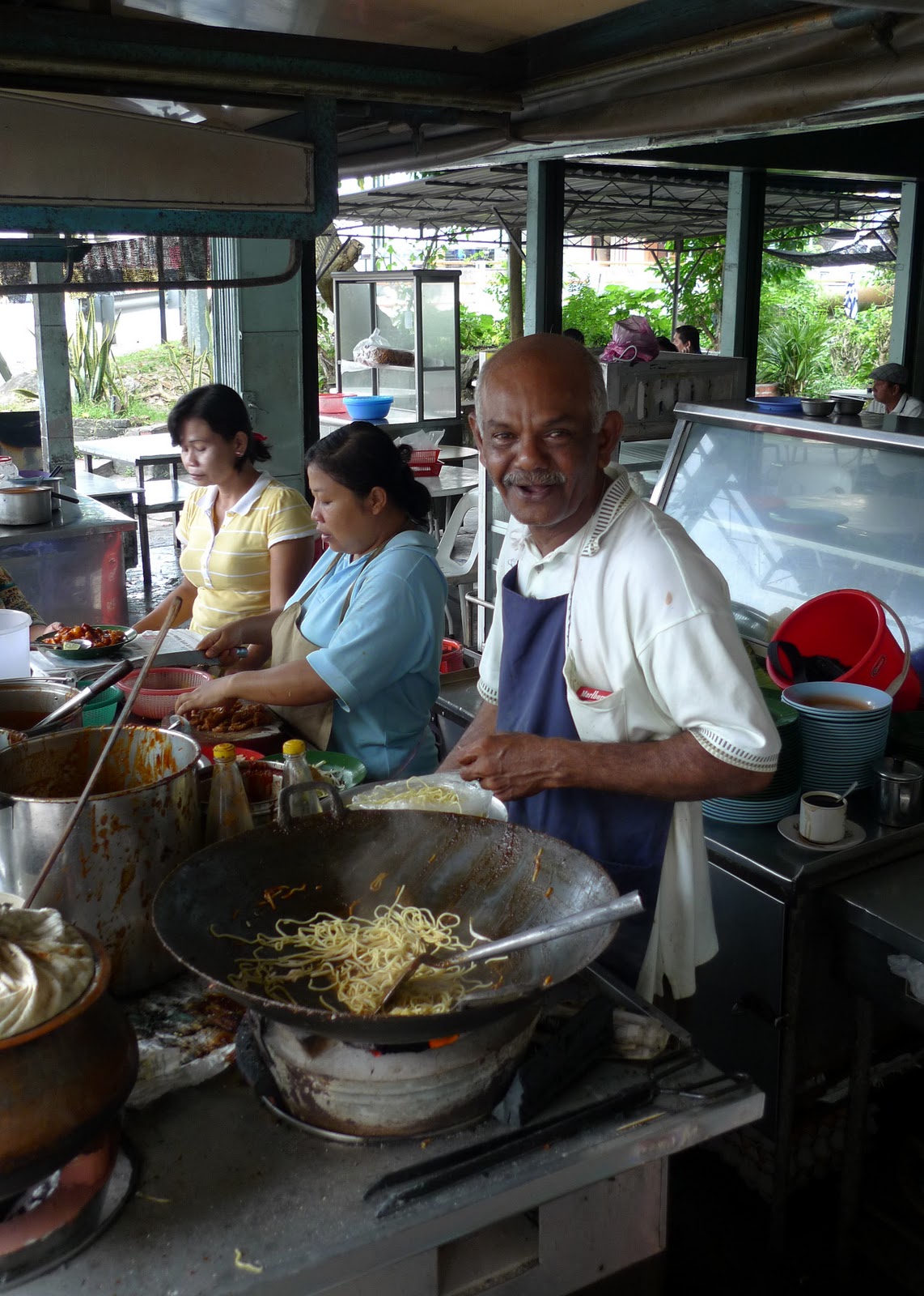EAT OUT with SAM: Popular Mee Goreng @ Tg Bungah (Halal)