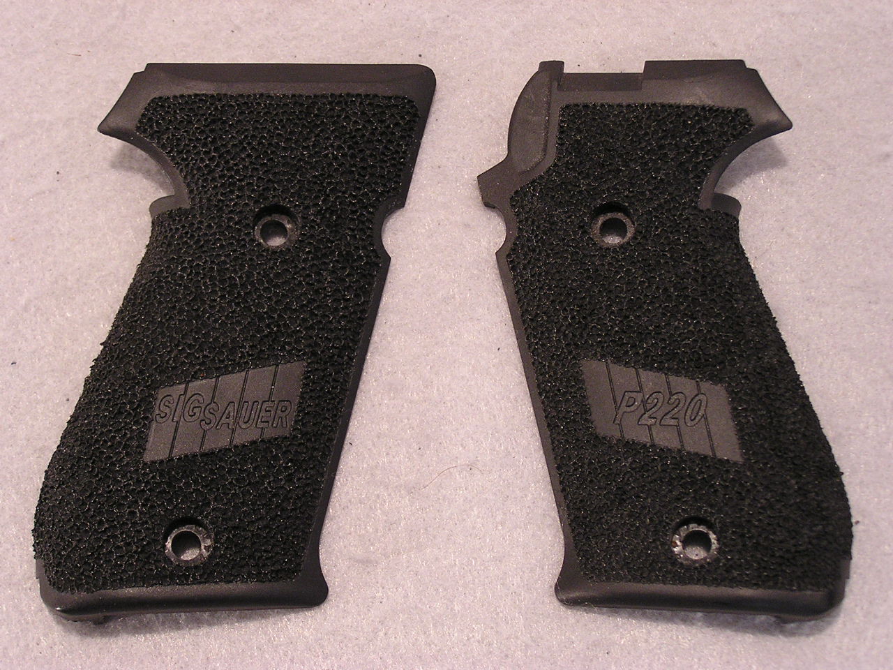 ACCESSORIES Knights Armament 1913 Picatinny rail covers