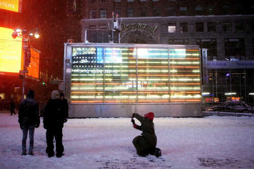 [The-Great-Snowball-Fight-In-Times-Square-014.jpg]
