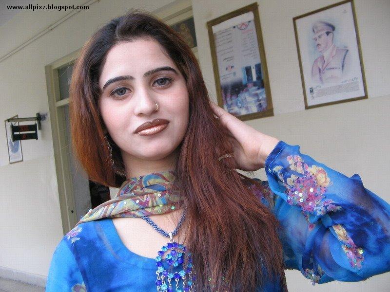 Urdu Babes Hot Pakistani Girls