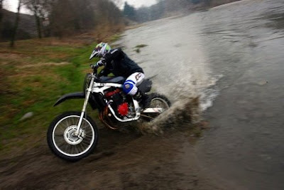 suzuki 1000 enduro